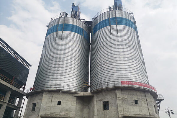 年產(chǎn)45萬噸鋼渣微粉總包生產(chǎn)線成品倉 年產(chǎn)45萬噸鋼渣微粉總包生產(chǎn)線成品倉