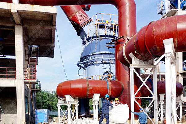 山東年產(chǎn)30萬噸礦粉線項(xiàng)目安裝現(xiàn)場